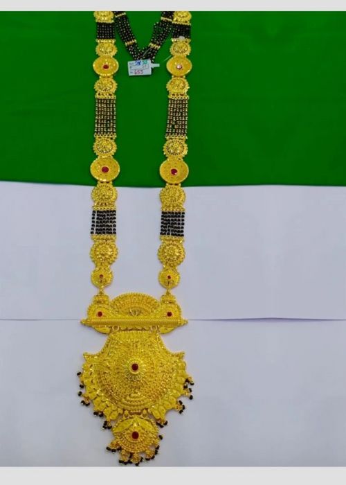 Gold Manglasutra With Black Beads
