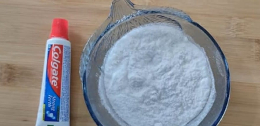 tooth paste baking soda