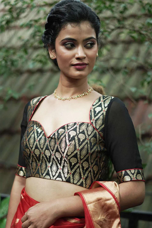 Black Sweetheart Neck Blouse