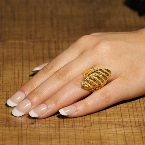 Oval shape Gold Ring