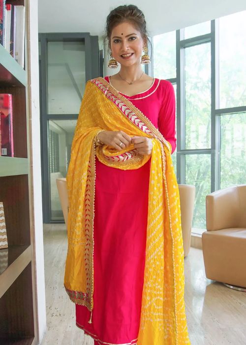  Pink Kurta And Yellow Dupatta