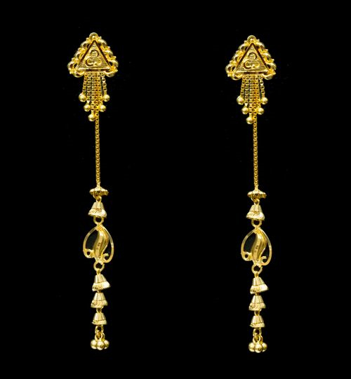 Triangle Shape Sui Dhaga Earrings