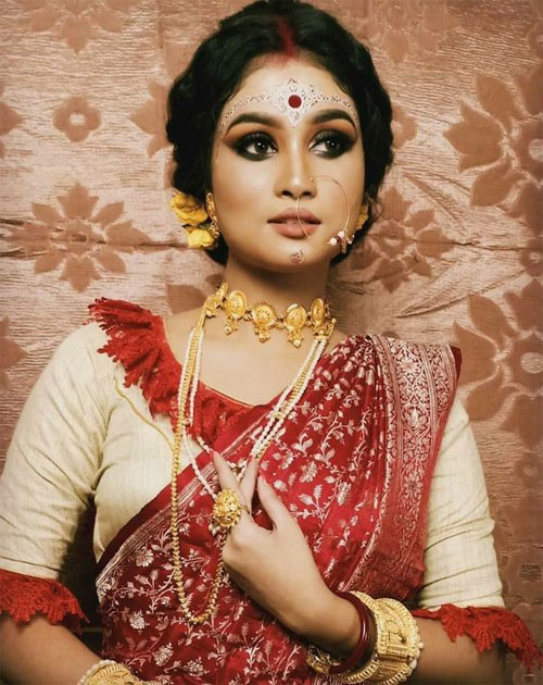  White and Red Bengali Blouse