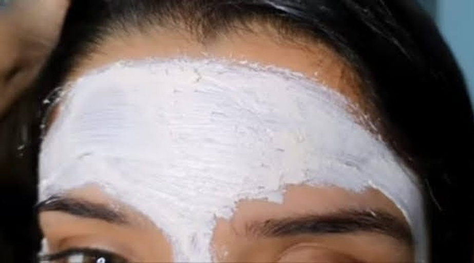 face pack in forehead