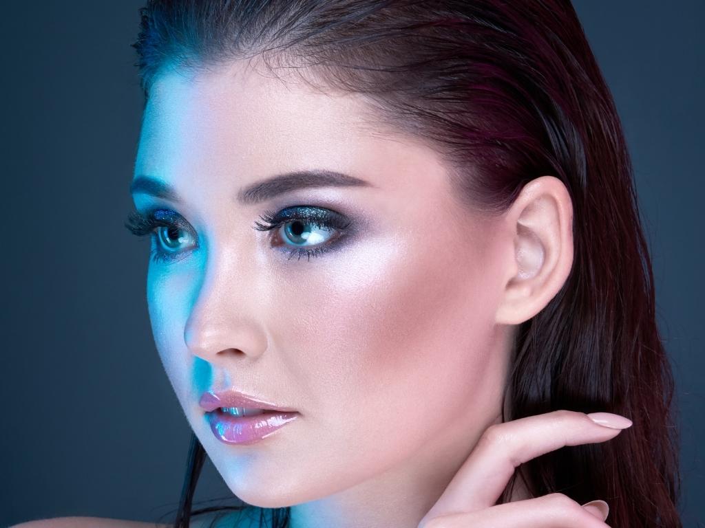 glowing make up look