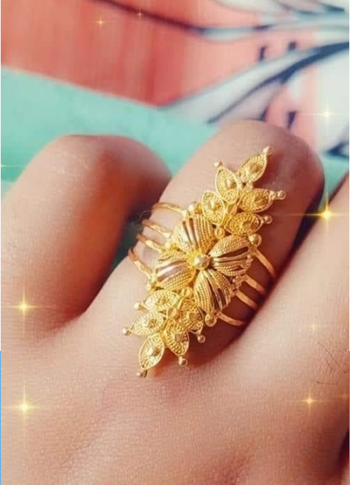 Long Leaf Shape Gold Ring