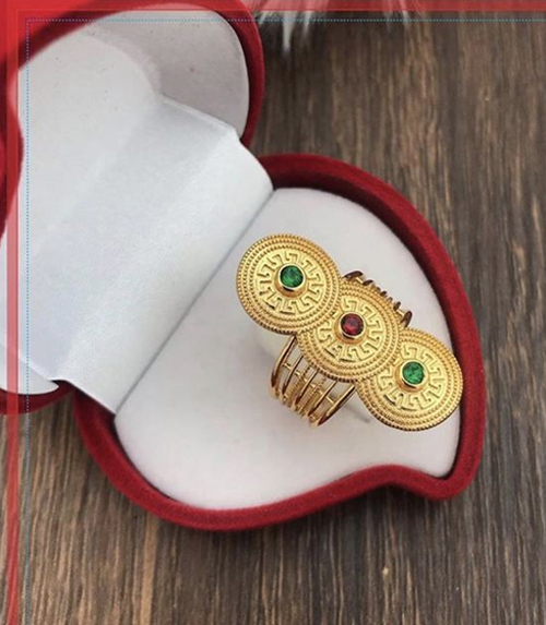 Three Coin Shape Gold Ring