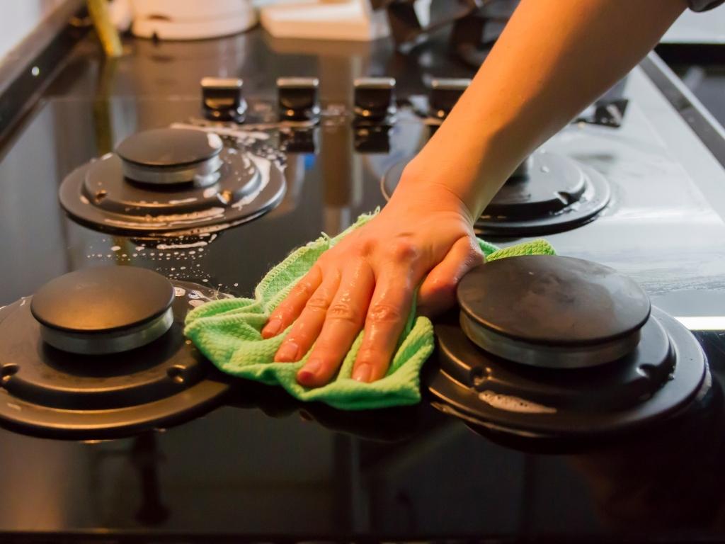 gas oven clean